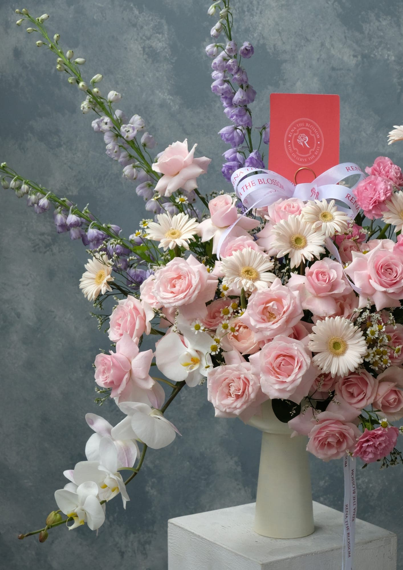 Rena The Blossom flower arrangement showcase 4 - Premium bouquets and floral designs