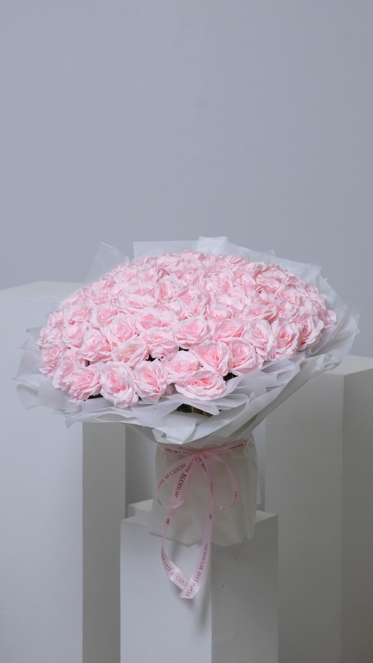 Eternal 80 - 80 artificial pink roses — a large, permanent declaration that means it. - Rena The Blossom Jakarta